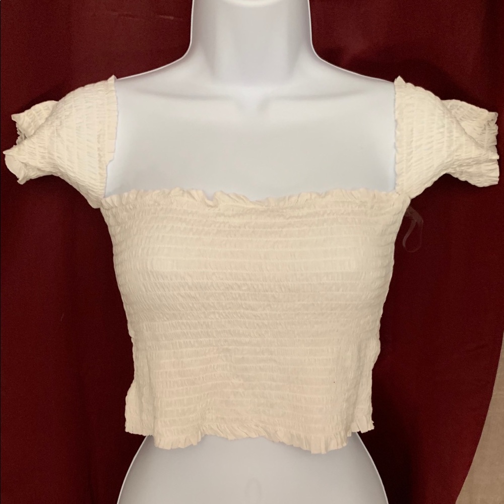 OFF SHOULDER TOP